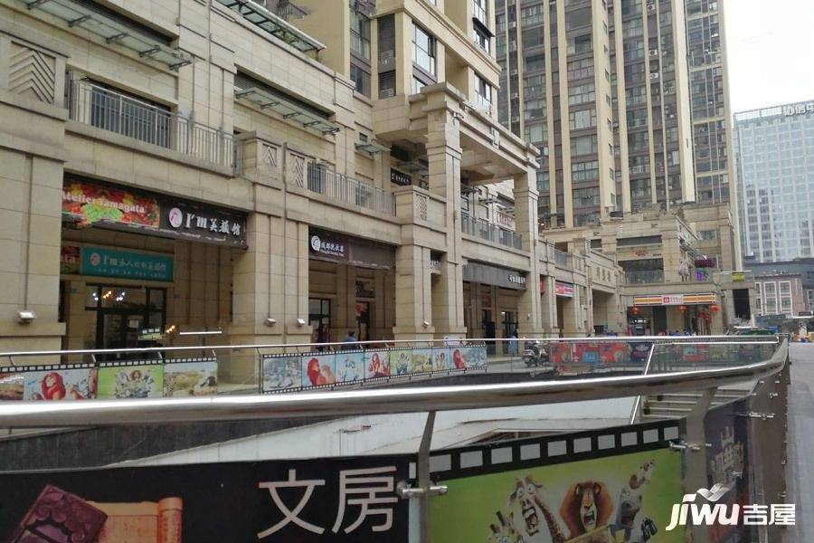 中铁玛塞城V街商铺实景图图片