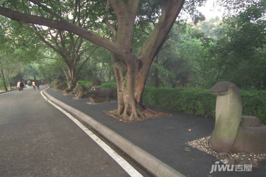 东银ARC中央广场写字楼配套图图片