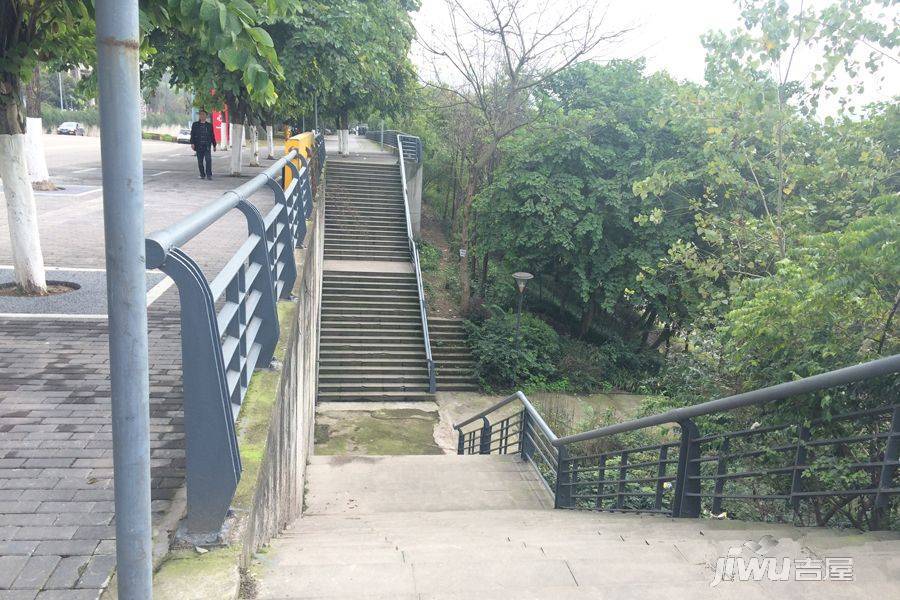 重庆中海峰墅配套图图片