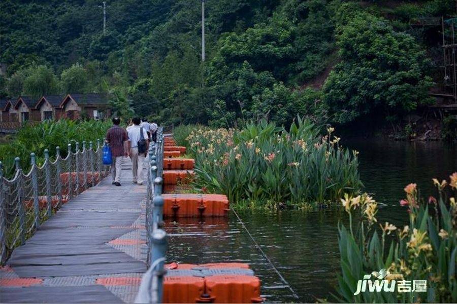 中粮鸿云配套图图片