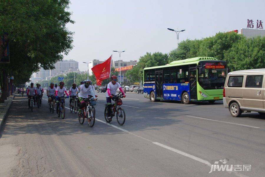 逸品阳光售楼处图片