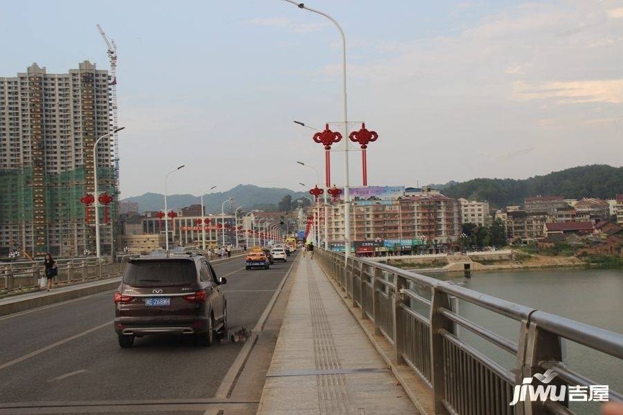 湾田广场实景图图片