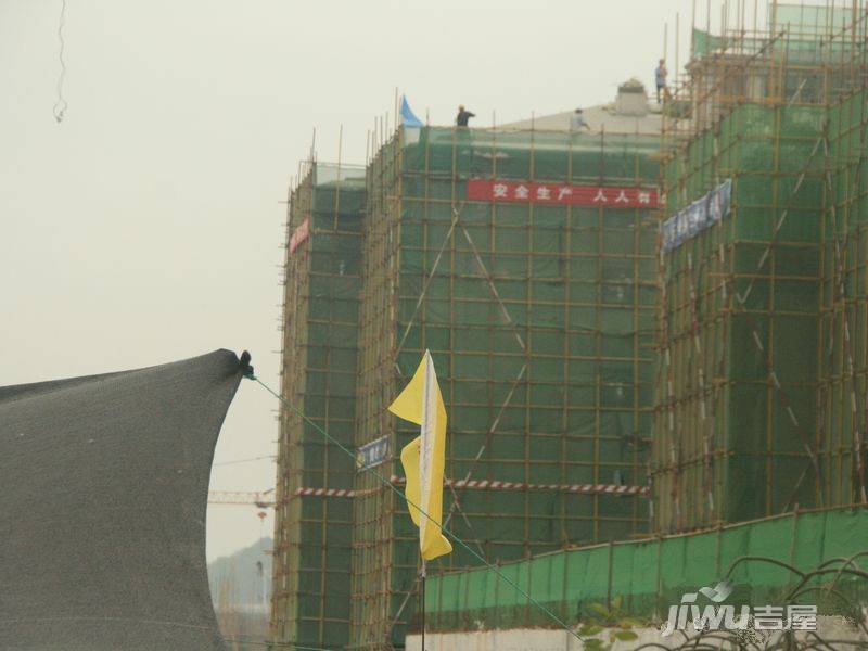 桦林彩雲城实景图图片