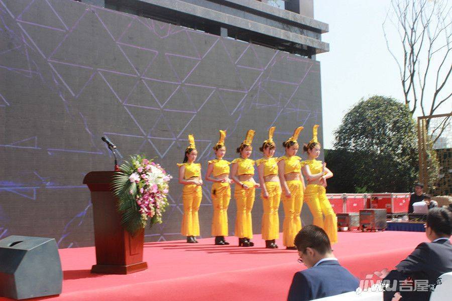 文一锦门学府里样板间图片