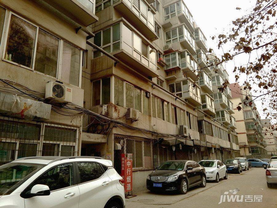 近水楼台实景图图片