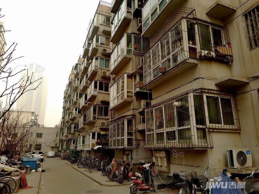 近水楼台实景图图片
