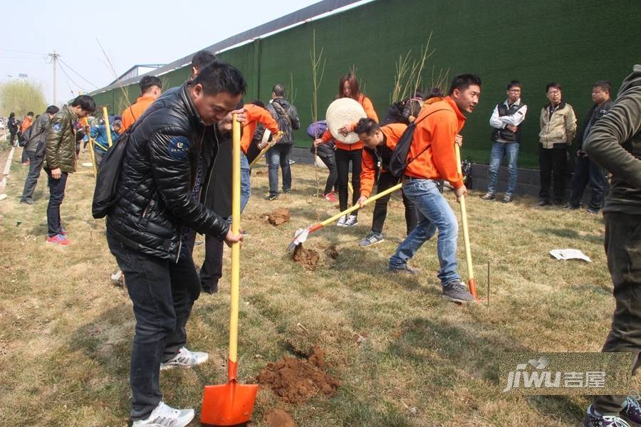 绿城西山桃花源售楼处图片