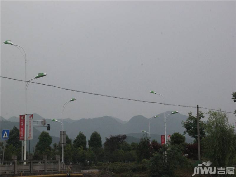 翡翠东城实景图图片