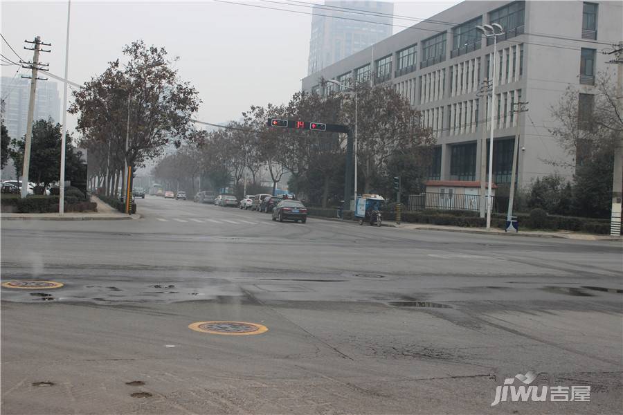 西安绿地中心配套图图片