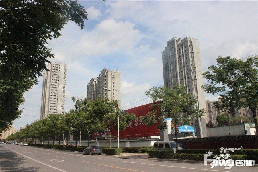 中国铁建万科翡翠国际峰荟实景图图片