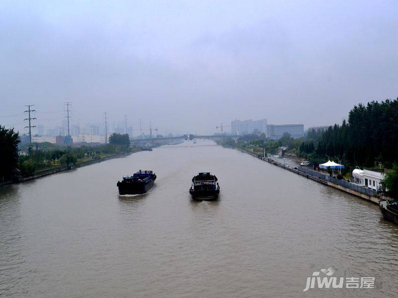 郁金蓝湾实景图图片