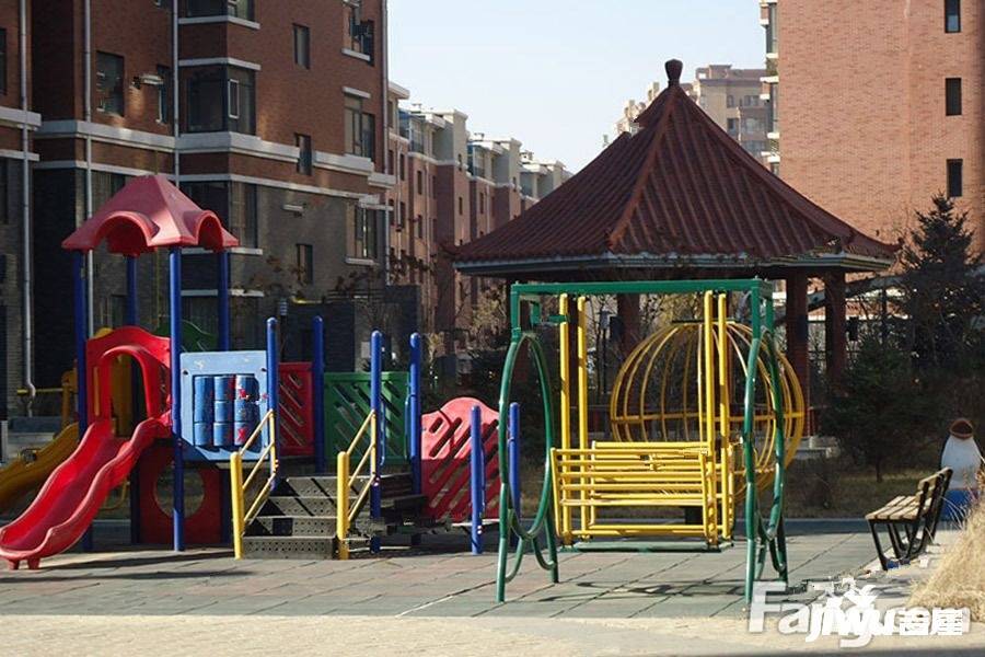 河畔嘉园实景图图片