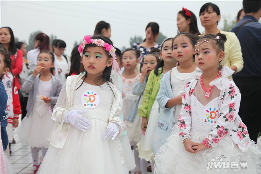 元阳隆城售楼处图片