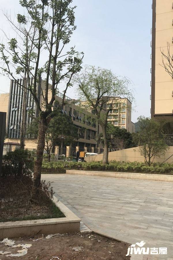 民生·梅香溪岸实景图图片