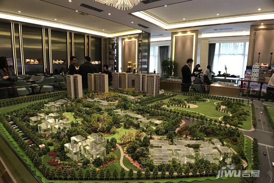 绿地香颂公馆售楼处图片
