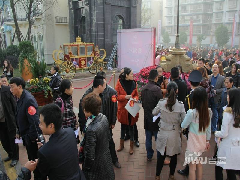 万宸阅湖郡售楼处图片