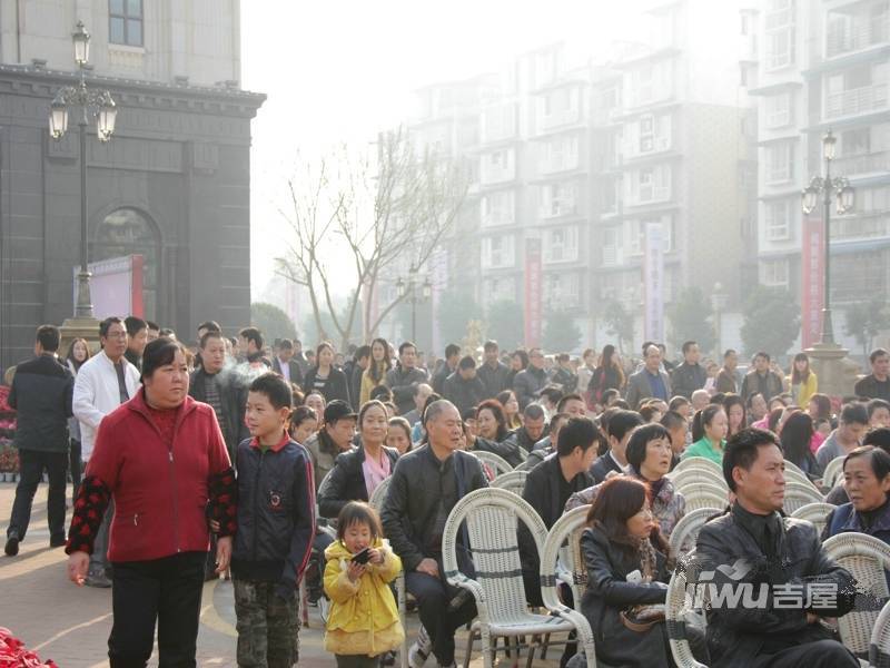 万宸阅湖郡售楼处图片