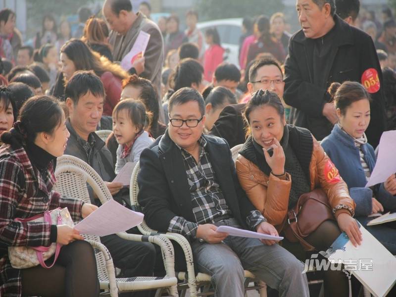 万宸阅湖郡售楼处图片