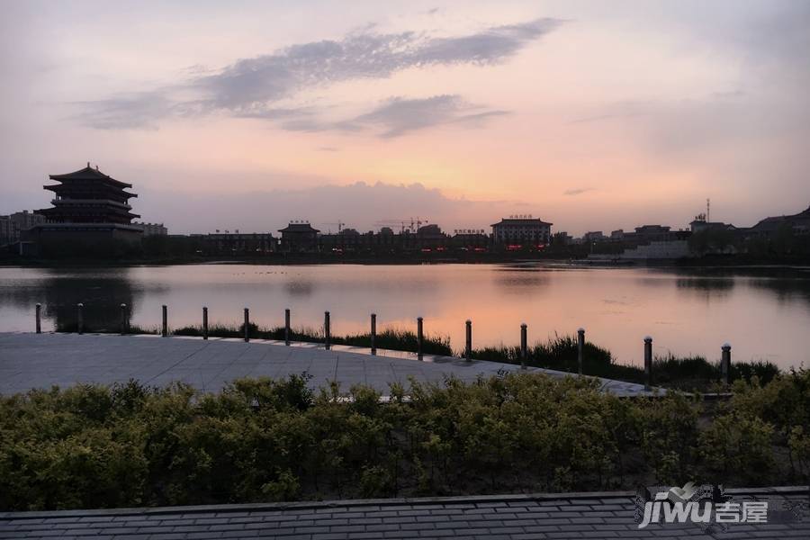 绿地壹号公馆实景图图片